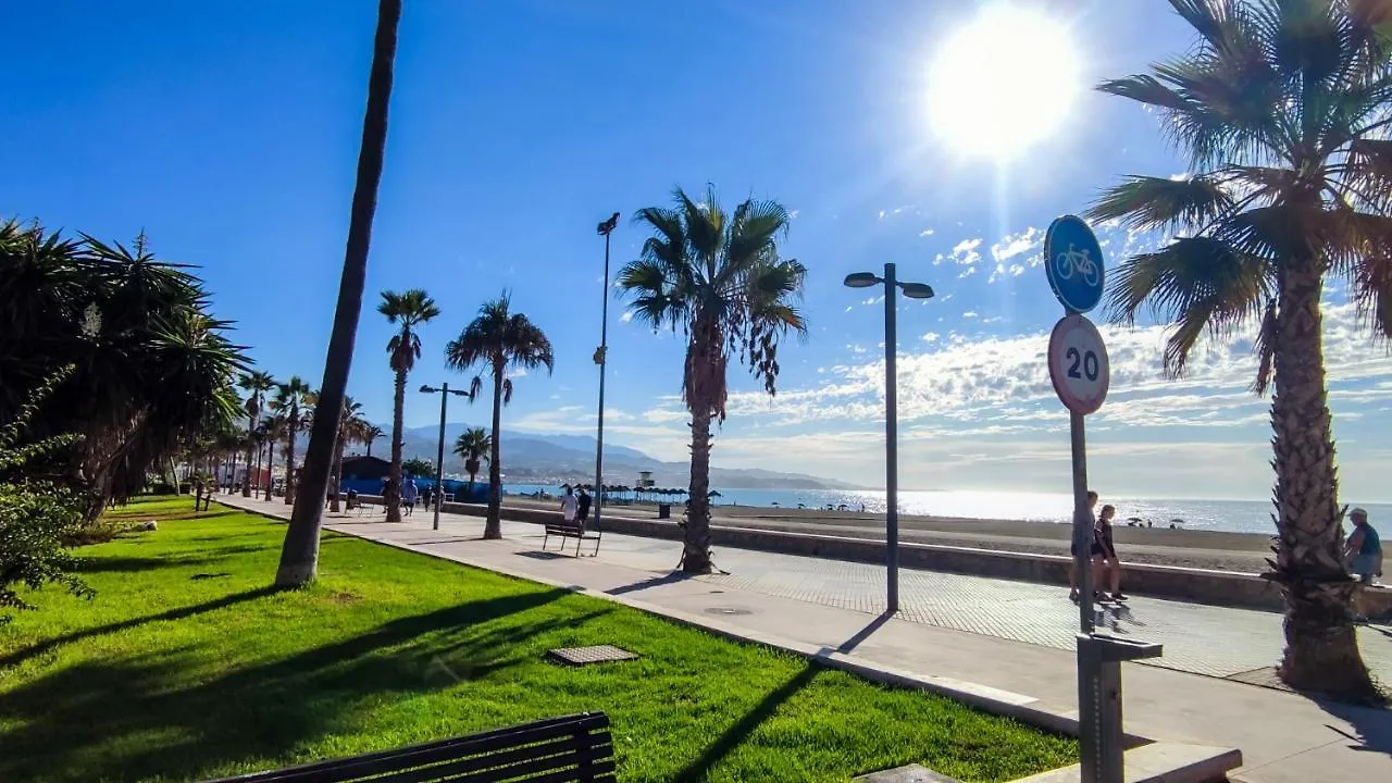 Yeti Atico Beach - Alojamientos La Torre Torre Del Mar Apartment