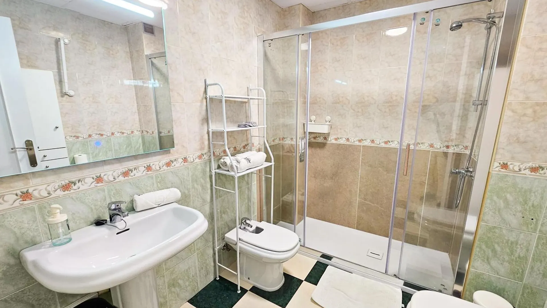 Apartment Yeti Atico Beach - Alojamientos La Torre Torre Del Mar